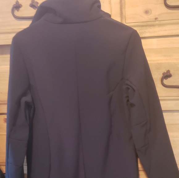 Snow/Workout jacket - Picture 3 of 5